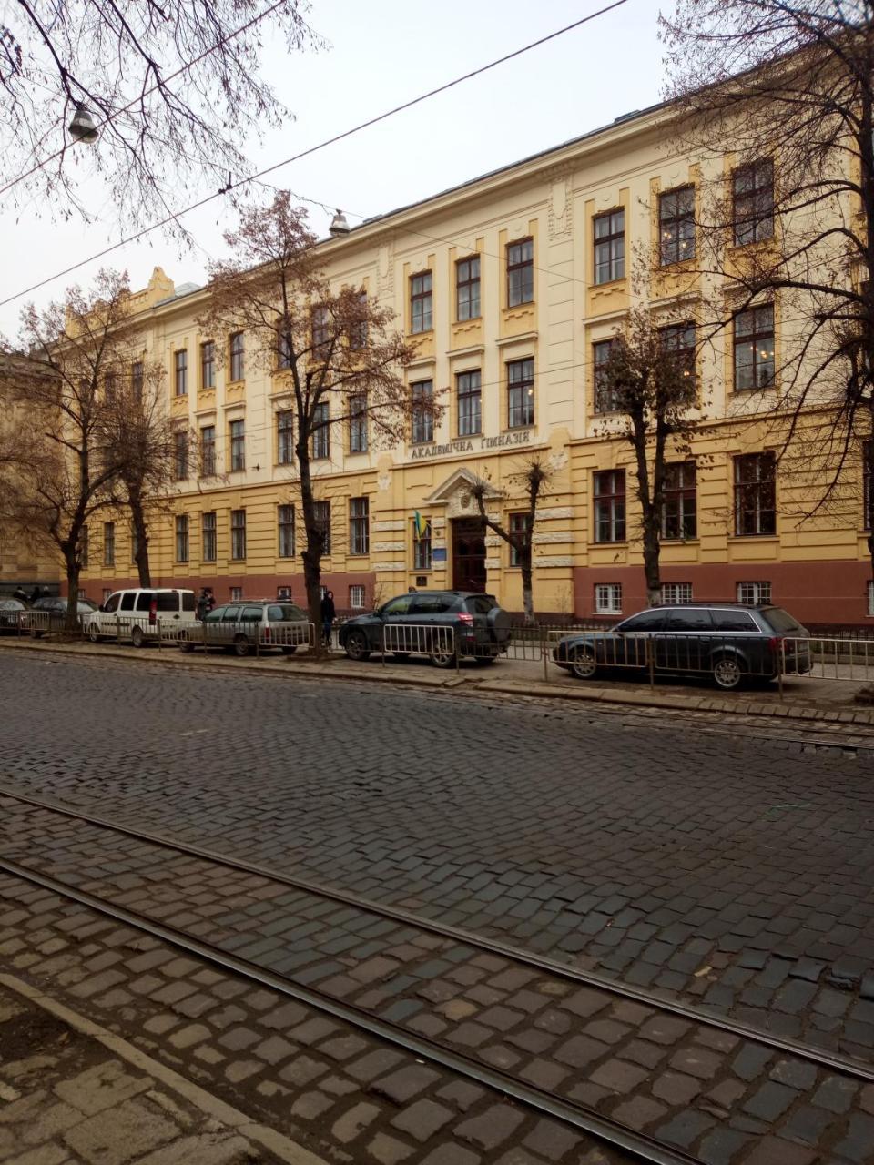 Apartments Постійне Електропостачання Stepana Bandery Street 37-2 Lviv Buitenkant foto