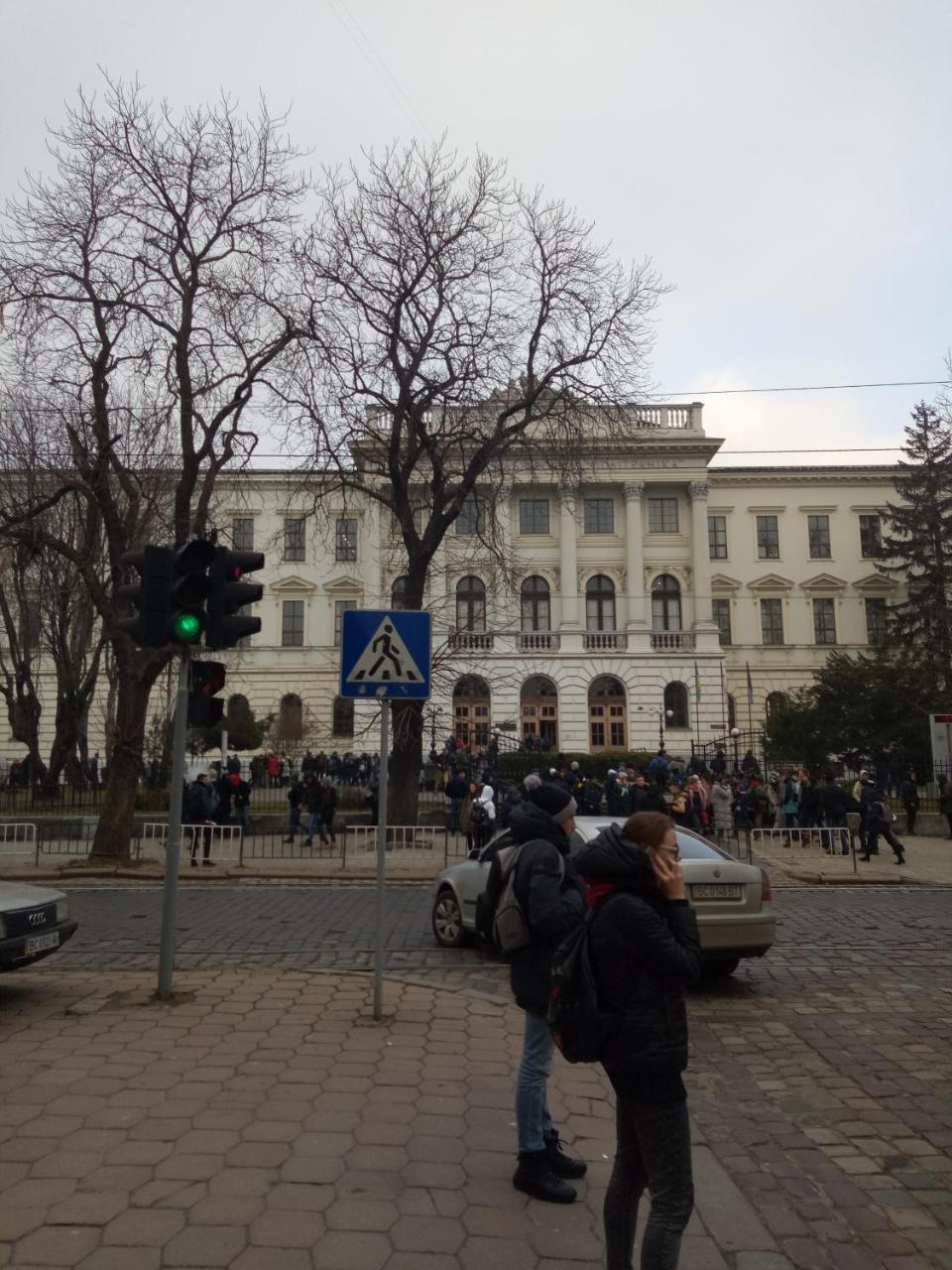 Apartments Постійне Електропостачання Stepana Bandery Street 37-2 Lviv Buitenkant foto