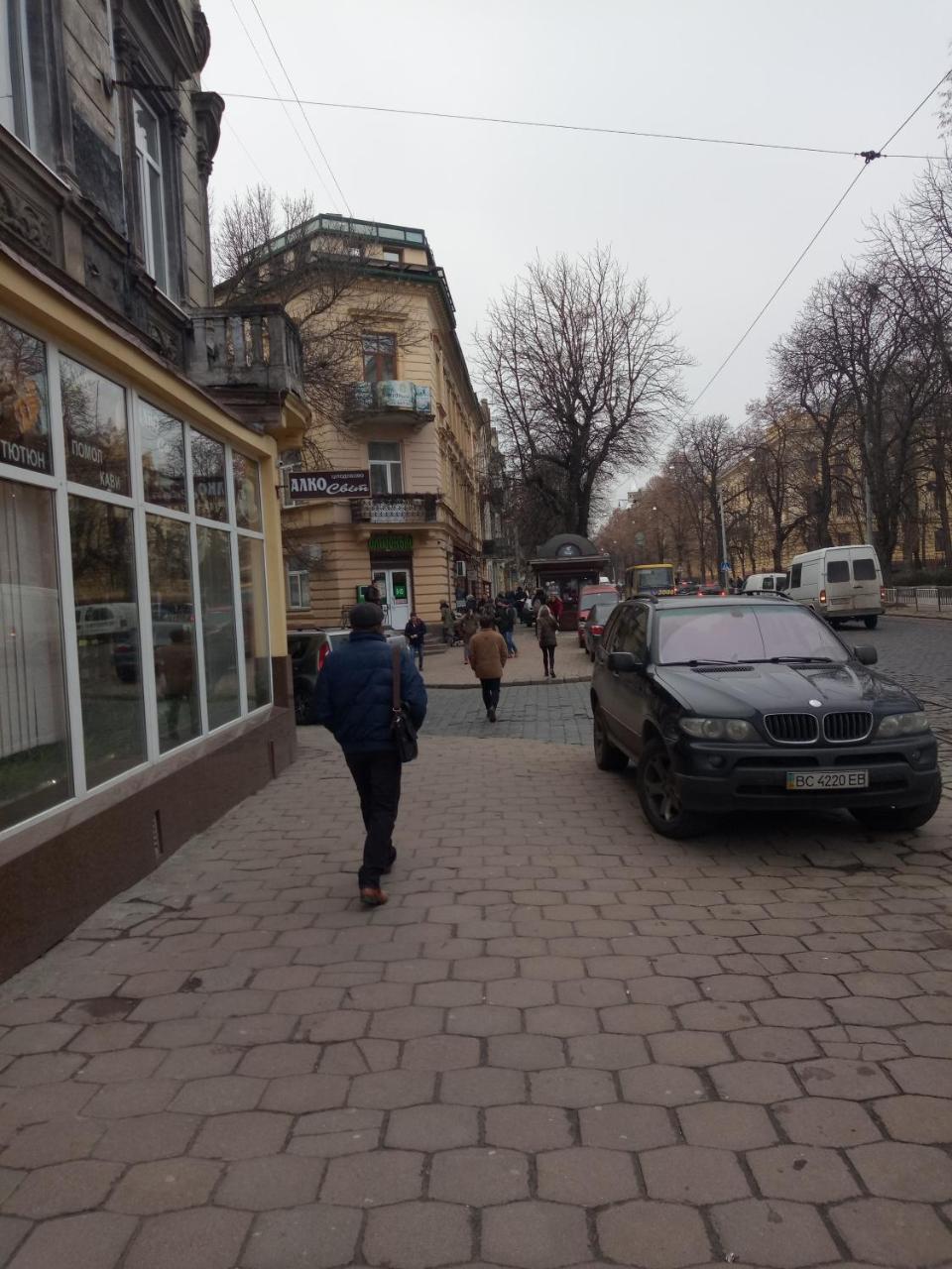Apartments Постійне Електропостачання Stepana Bandery Street 37-2 Lviv Buitenkant foto